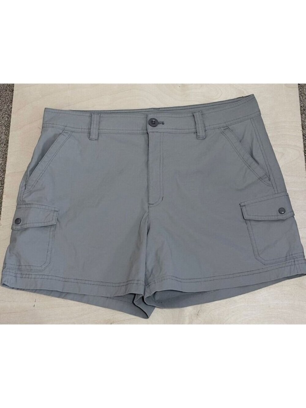Eddie Bauer Horizon Cargo Shorts Gray Nylon Stretch Hiking Trail Gorpcore 14